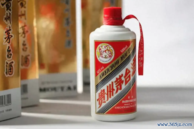 贵州茅台召开股东大会，回答渠说念、价钱、市值不停等热门话题
